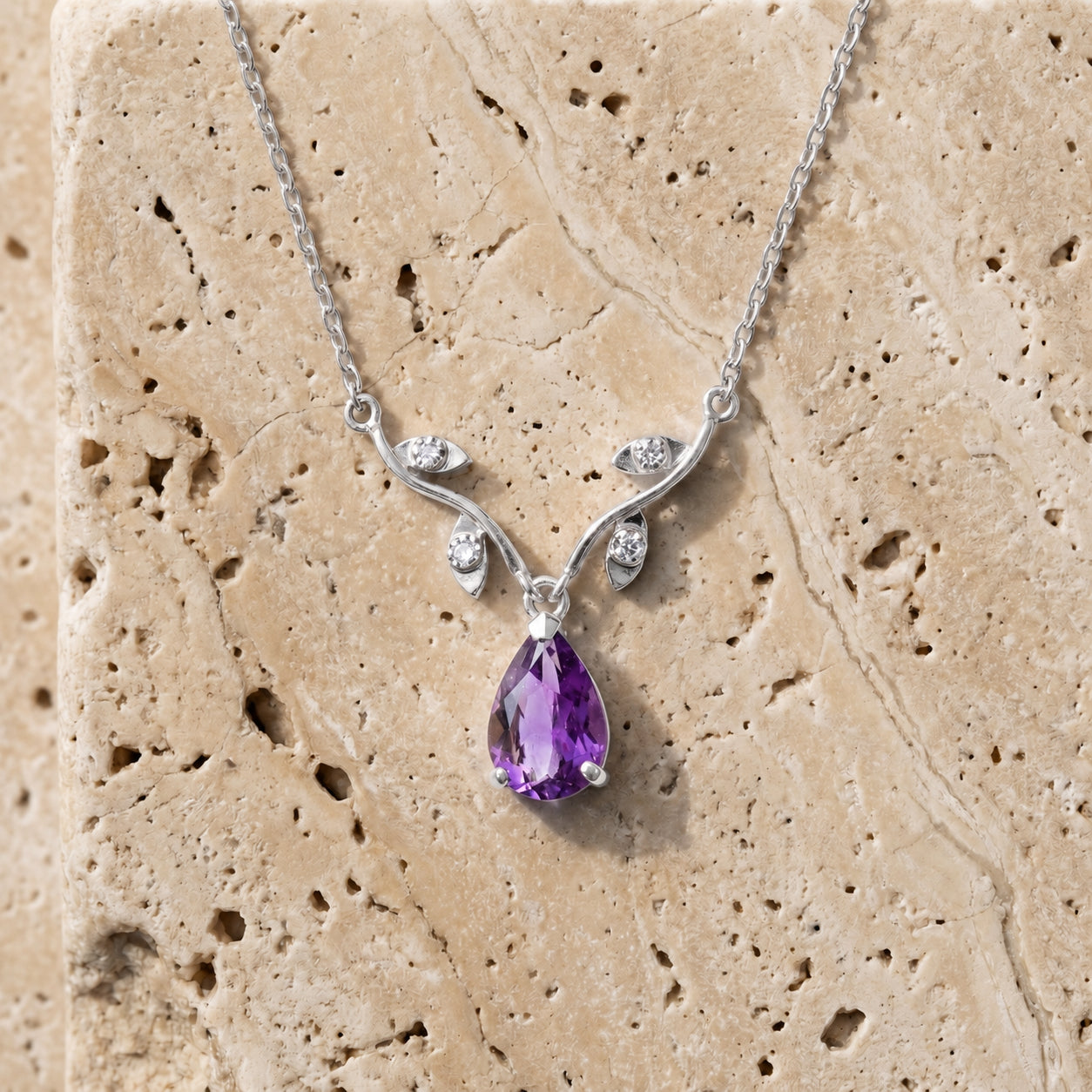 White Gold Heat Necklace Amethyst 10K — Serafina