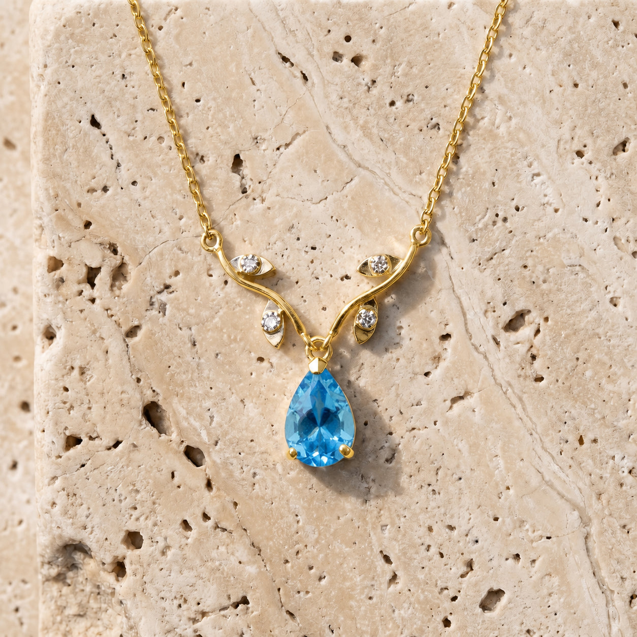 Yellow Gold Heat Necklace Garnet 10K — Serafina