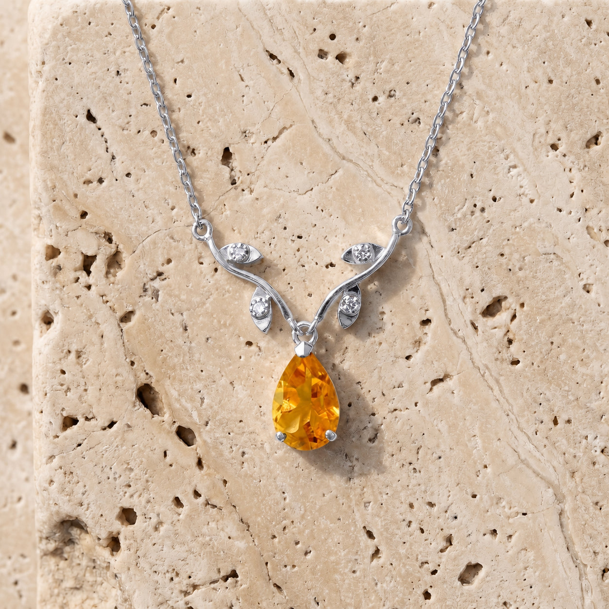 White Gold Heat Necklace Aquamarine 10K — Serafina