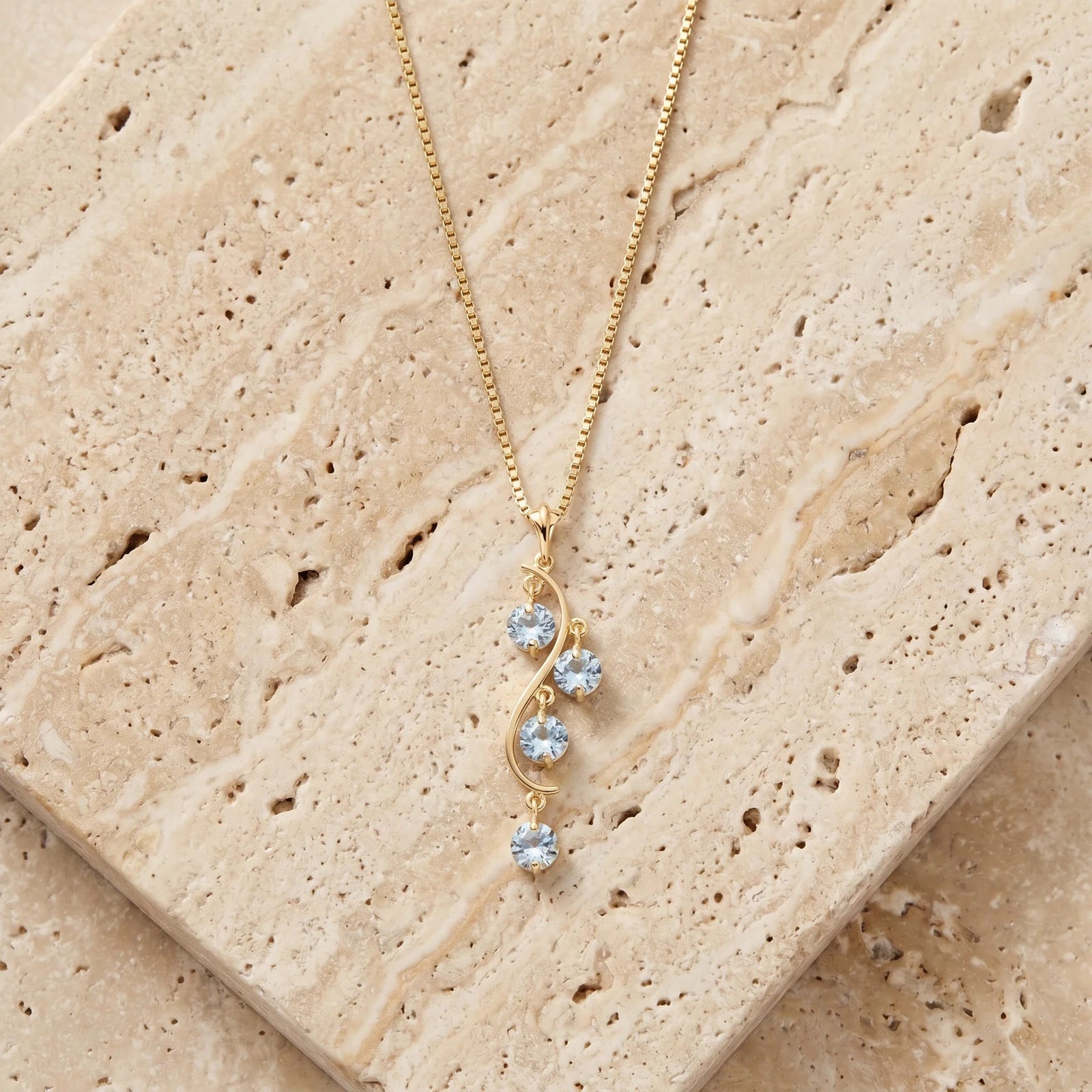 Yellow Gold Aura Pendant Necklace Aquamarine 10K — Nives