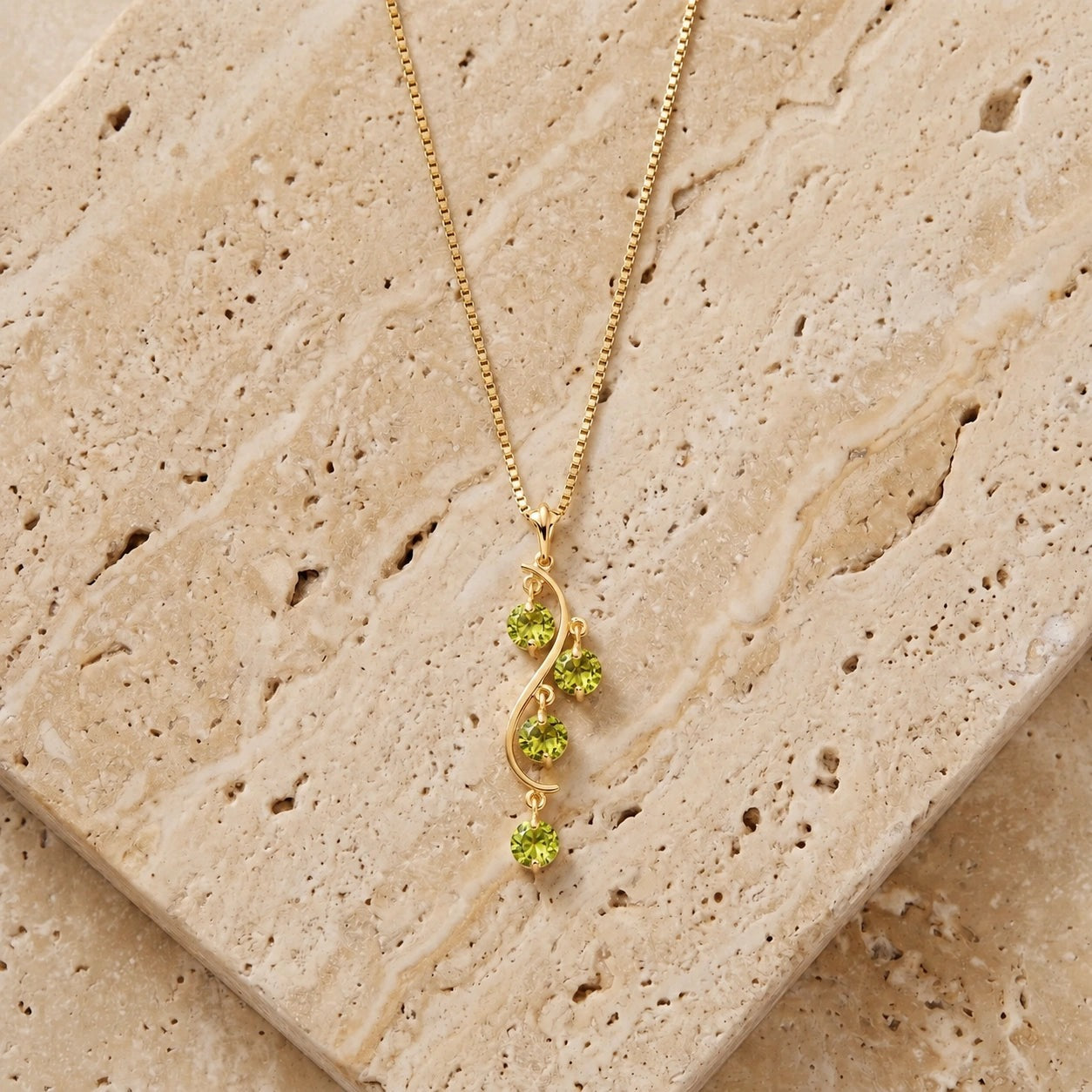Yellow Gold Aura Pendant Necklace Aquamarine 10K — Nives