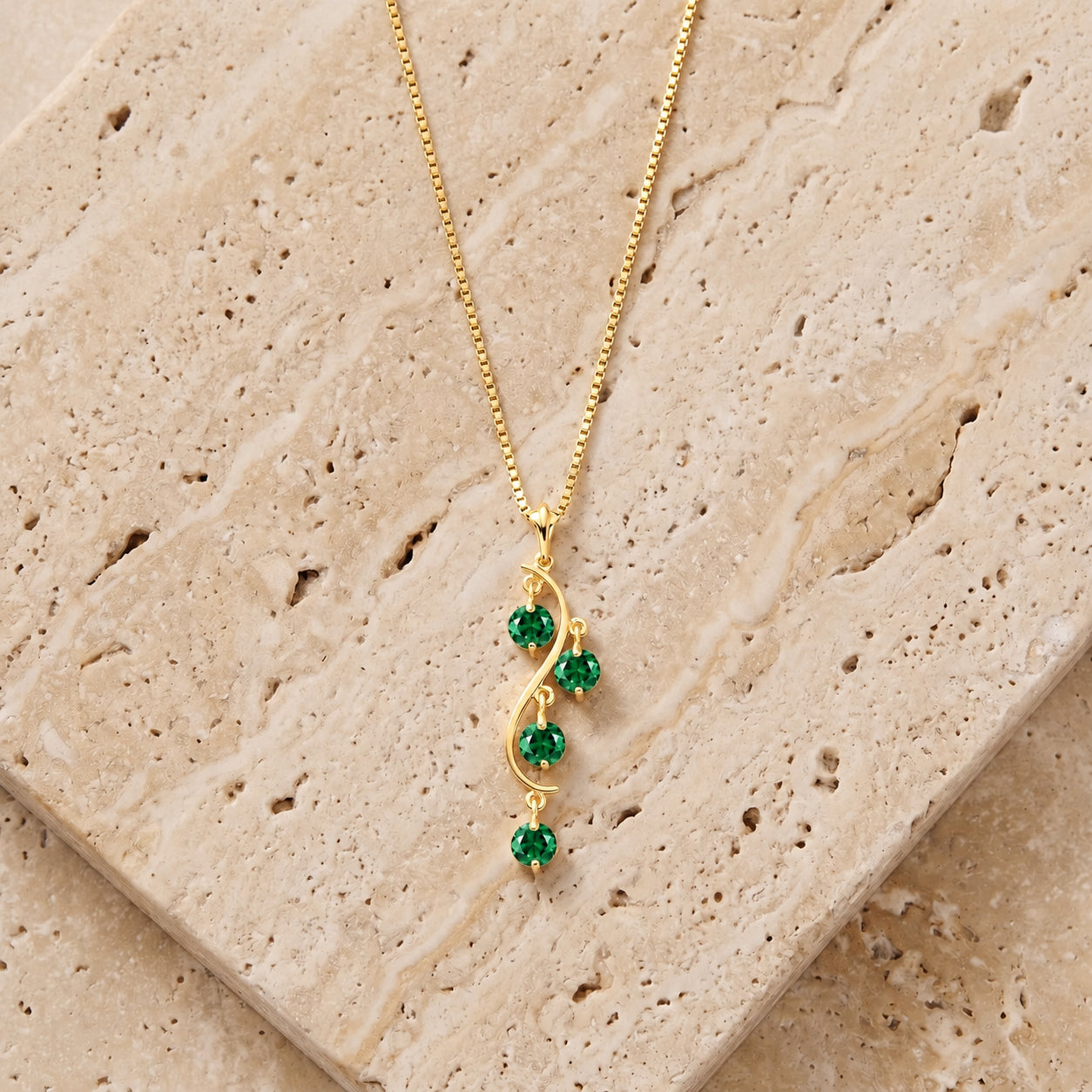 Yellow Gold Aura Pendant Necklace Emerald 10K — Nives