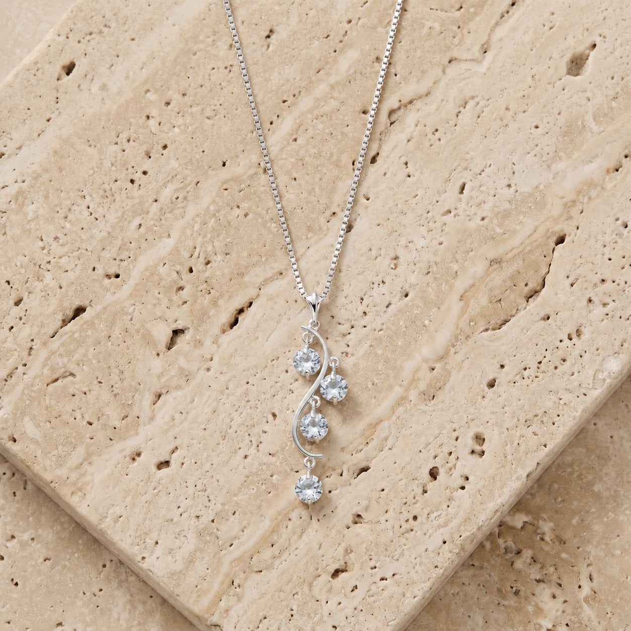 White Gold Aura Pendant Necklace Garnet 10K — Nives