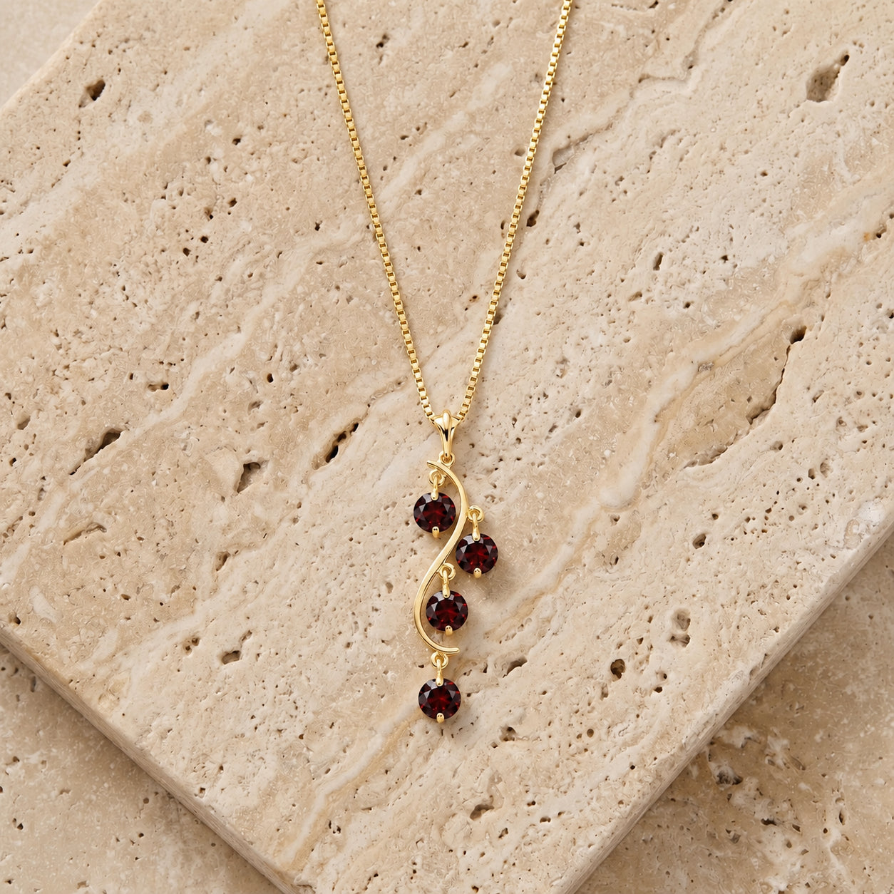 Yellow Gold Aura Pendant Necklace Garnet 10K — Nives