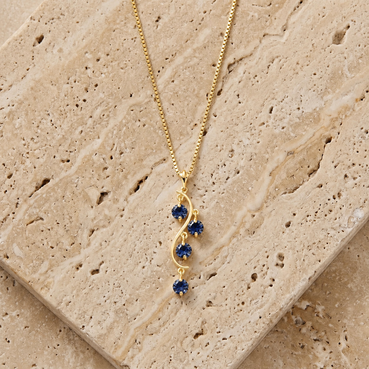 Yellow Gold Aura Pendant Necklace Sapphire 10K — Nives