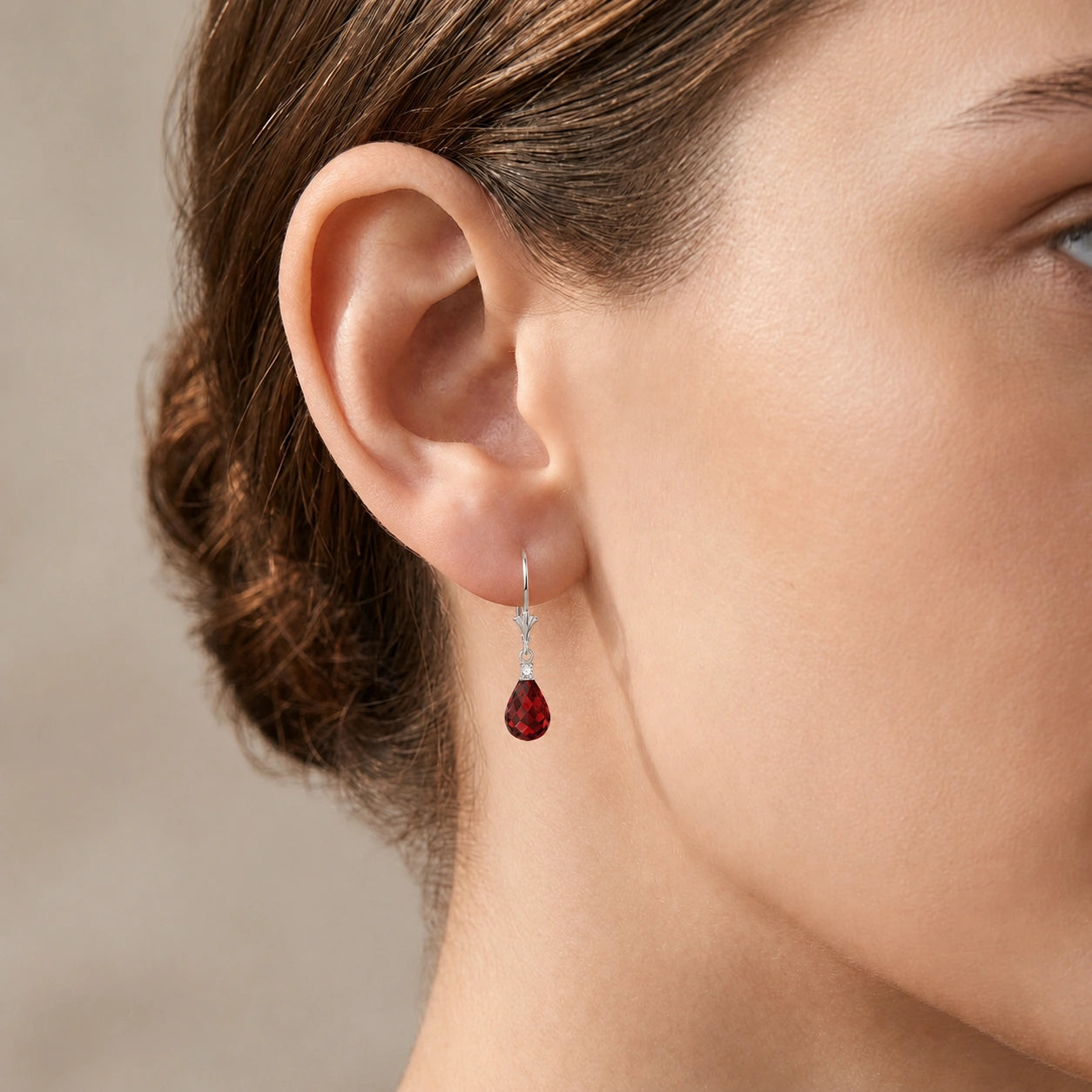 White Gold Garnet & Diamond — Zeffira