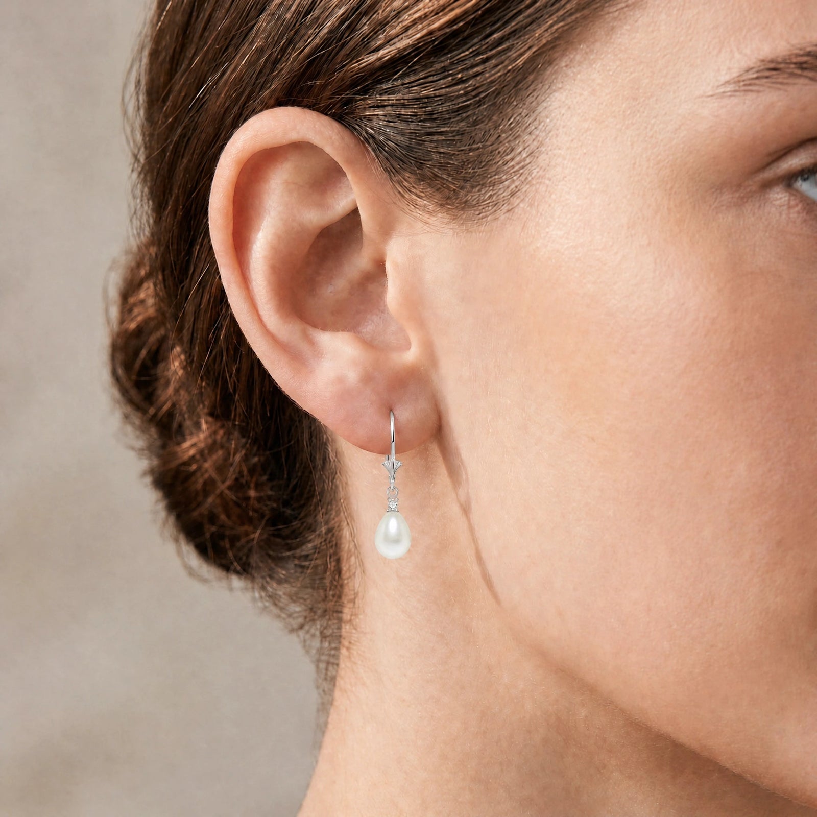 White Gold Pearl & Diamond — Zeffira