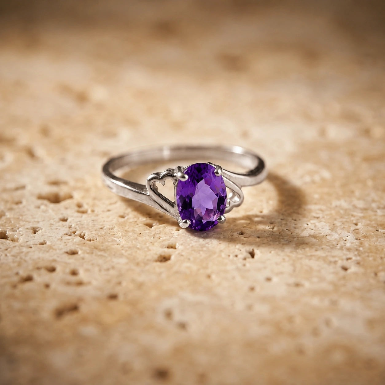 White Gold Classic Ring Amethyst 10K — Altea