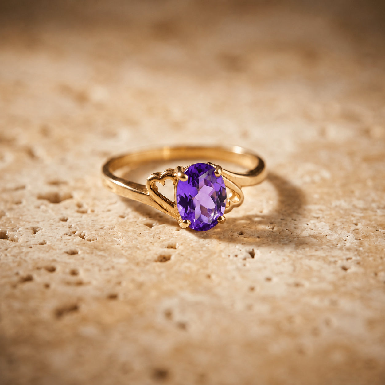Yellow Gold Classic Ring Amethyst 10K — Altea