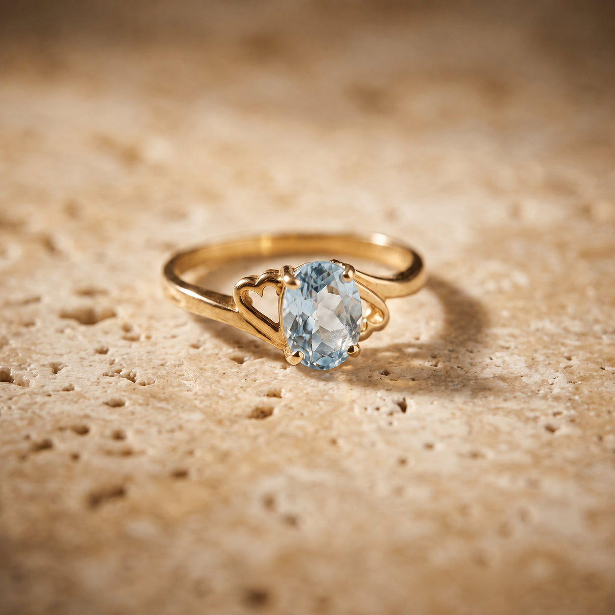 Yellow Gold Classic Ring Blue Topaz 10K — Altea