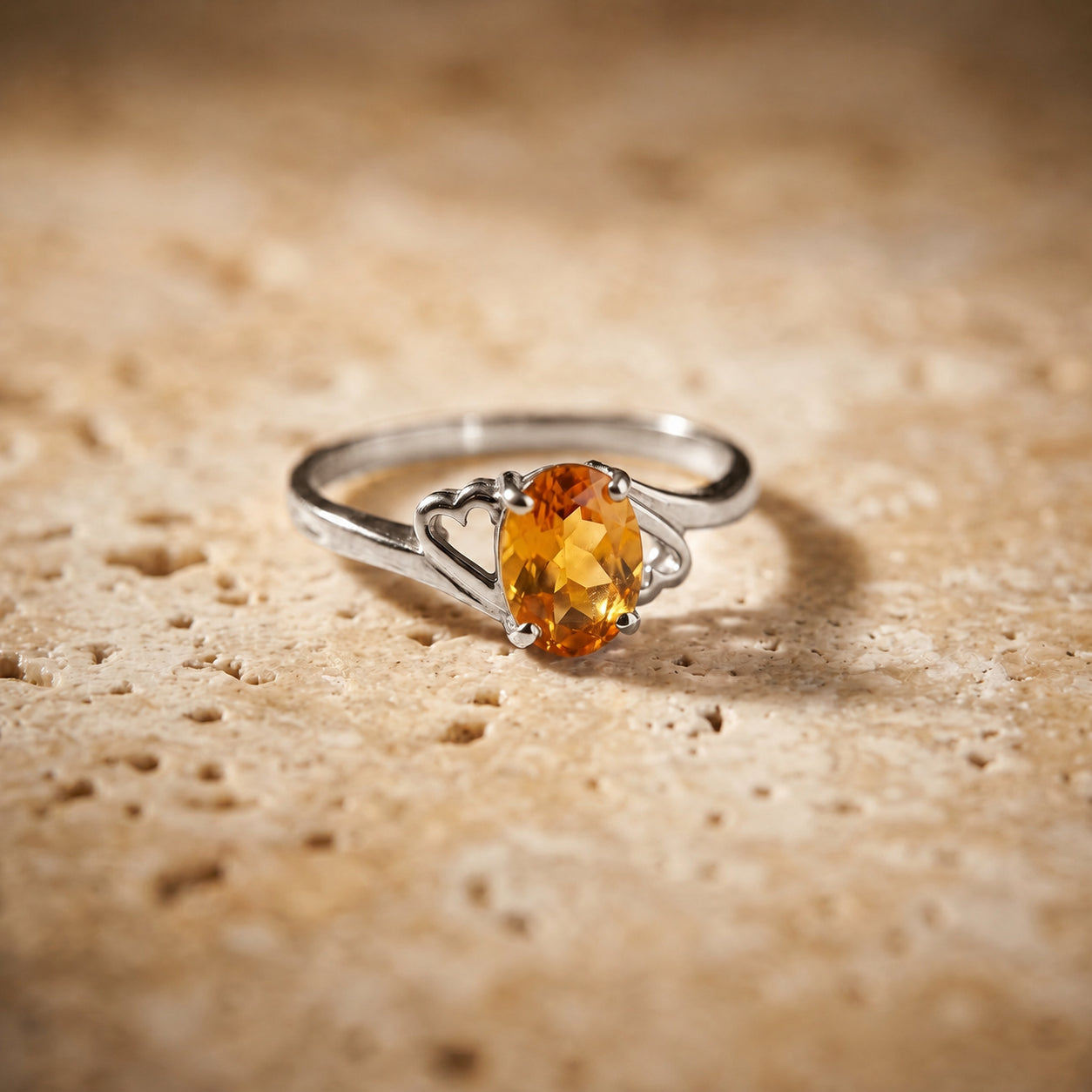 White Gold Classic Ring Ruby 10K — Altea