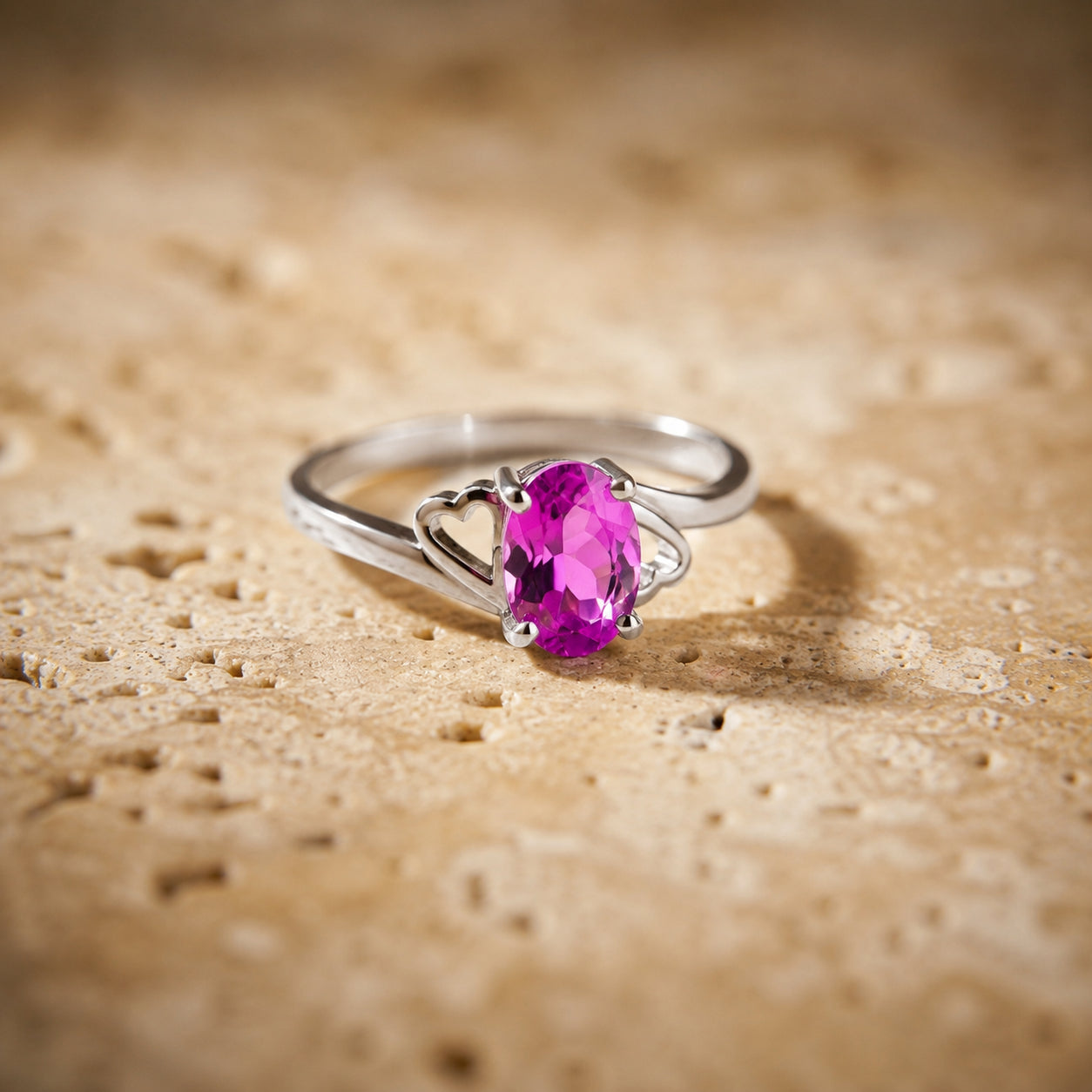White Gold Classic Ring Garnet 10K — Altea