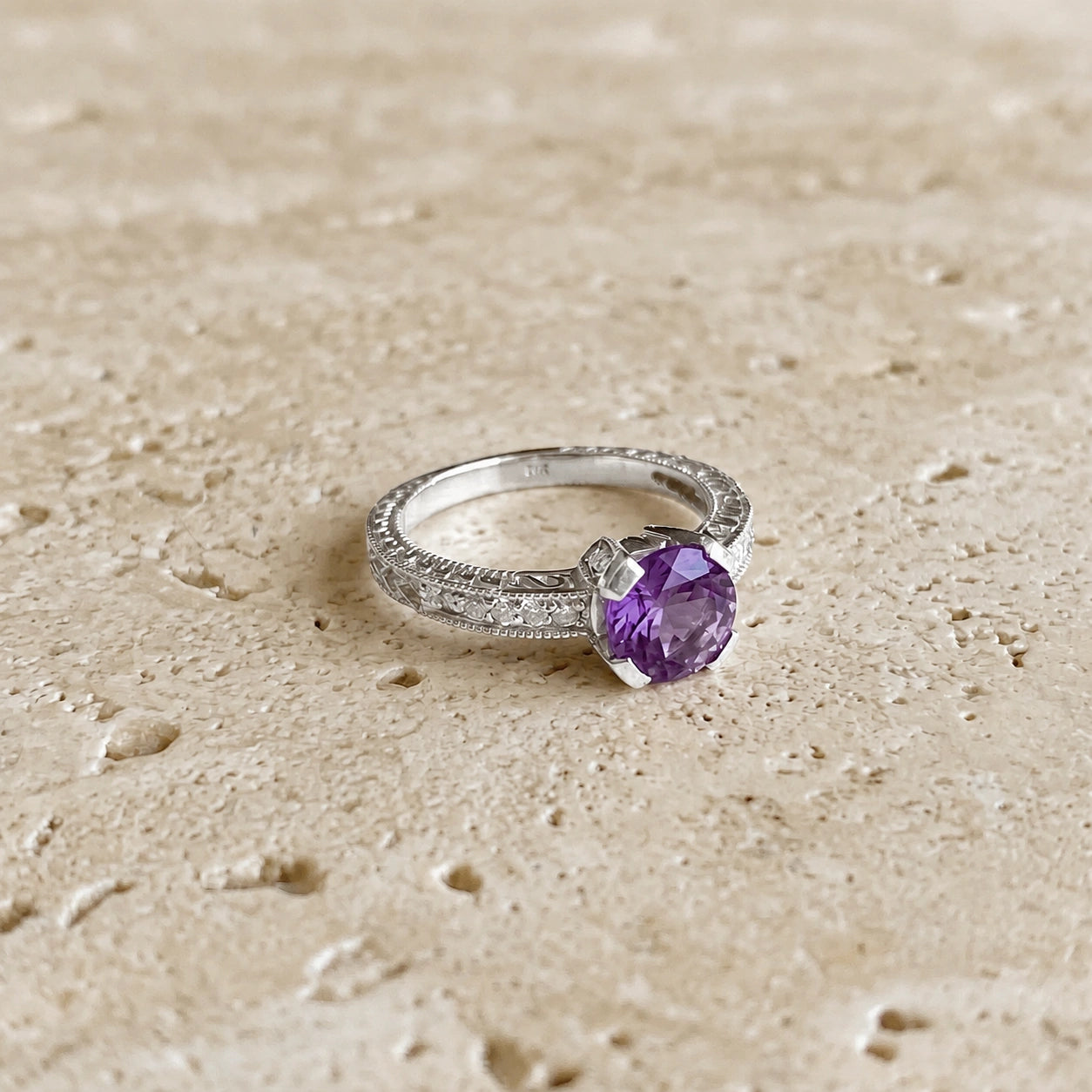 White Gold Diamond & Amethyst — Zelmira