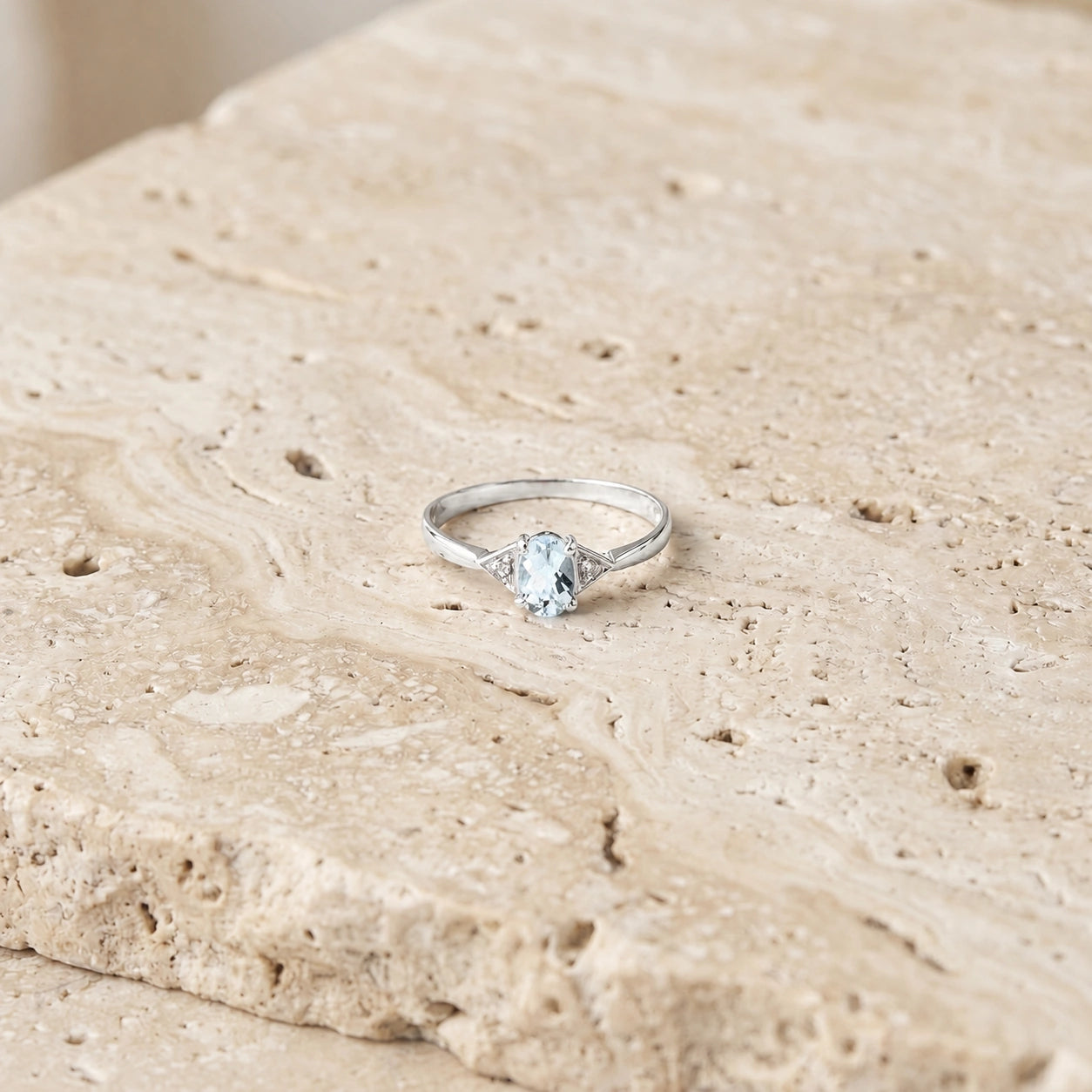 White Gold Diamond & Aquamarine — Zoe