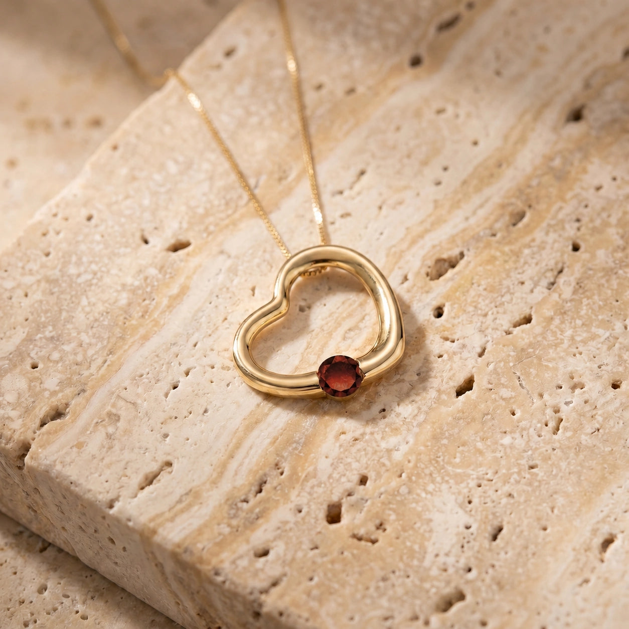 Yellow Gold Open Heart Pendant Necklace Garnet 10K — Smeralda