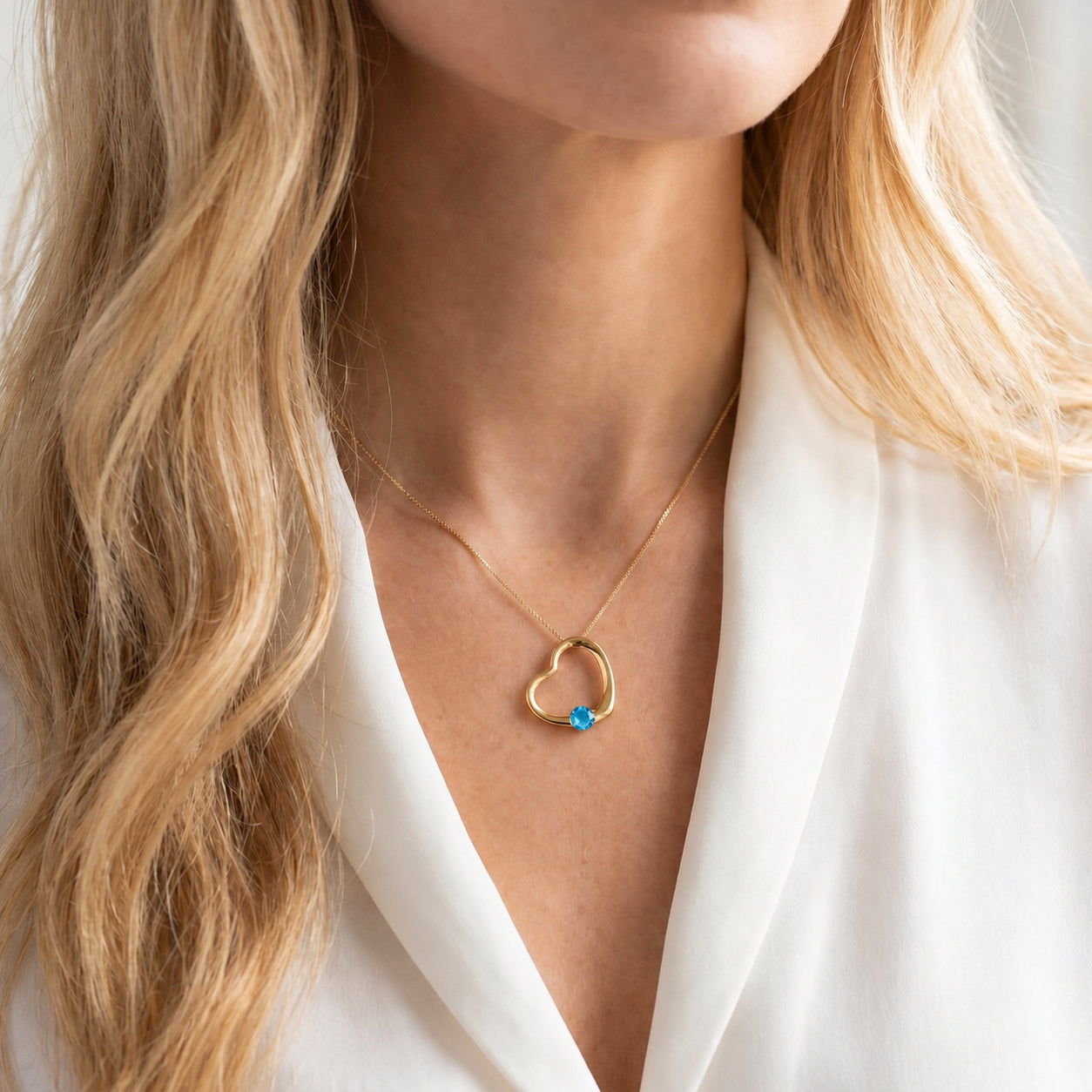 Yellow Gold Open Heart Pendant Necklace Garnet 10K — Smeralda