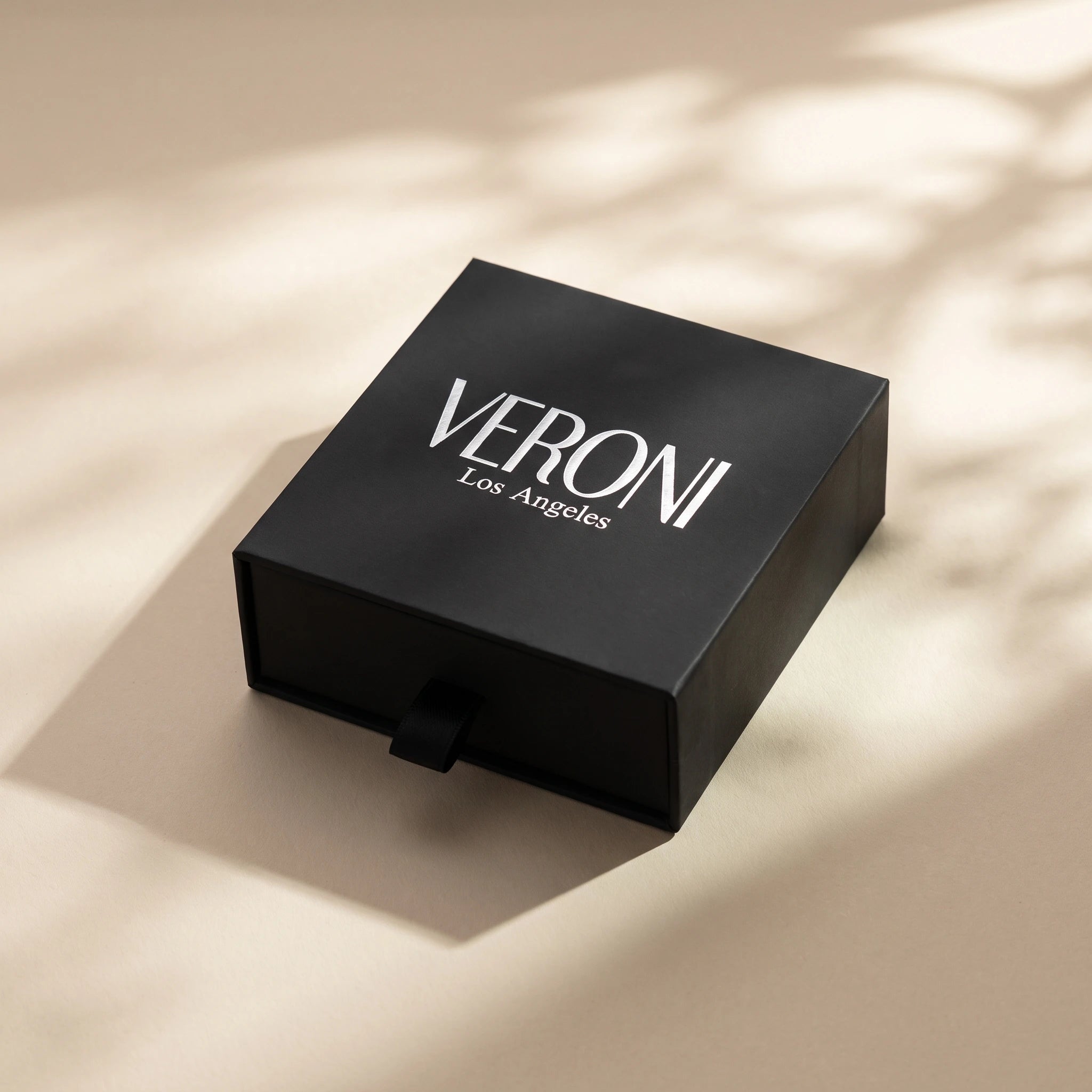 Veroni Los Angeles fine jewelry presentation box
